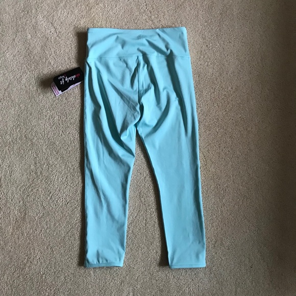 SOLD - NWT Vogo Aqua Workout Capri Leggings - Picture 5 of 16